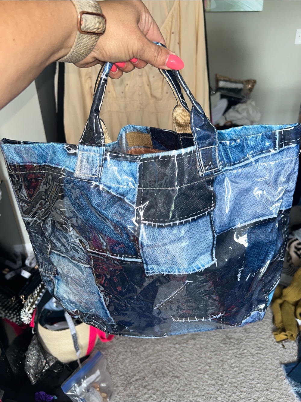 tote - Picture 3 of 8